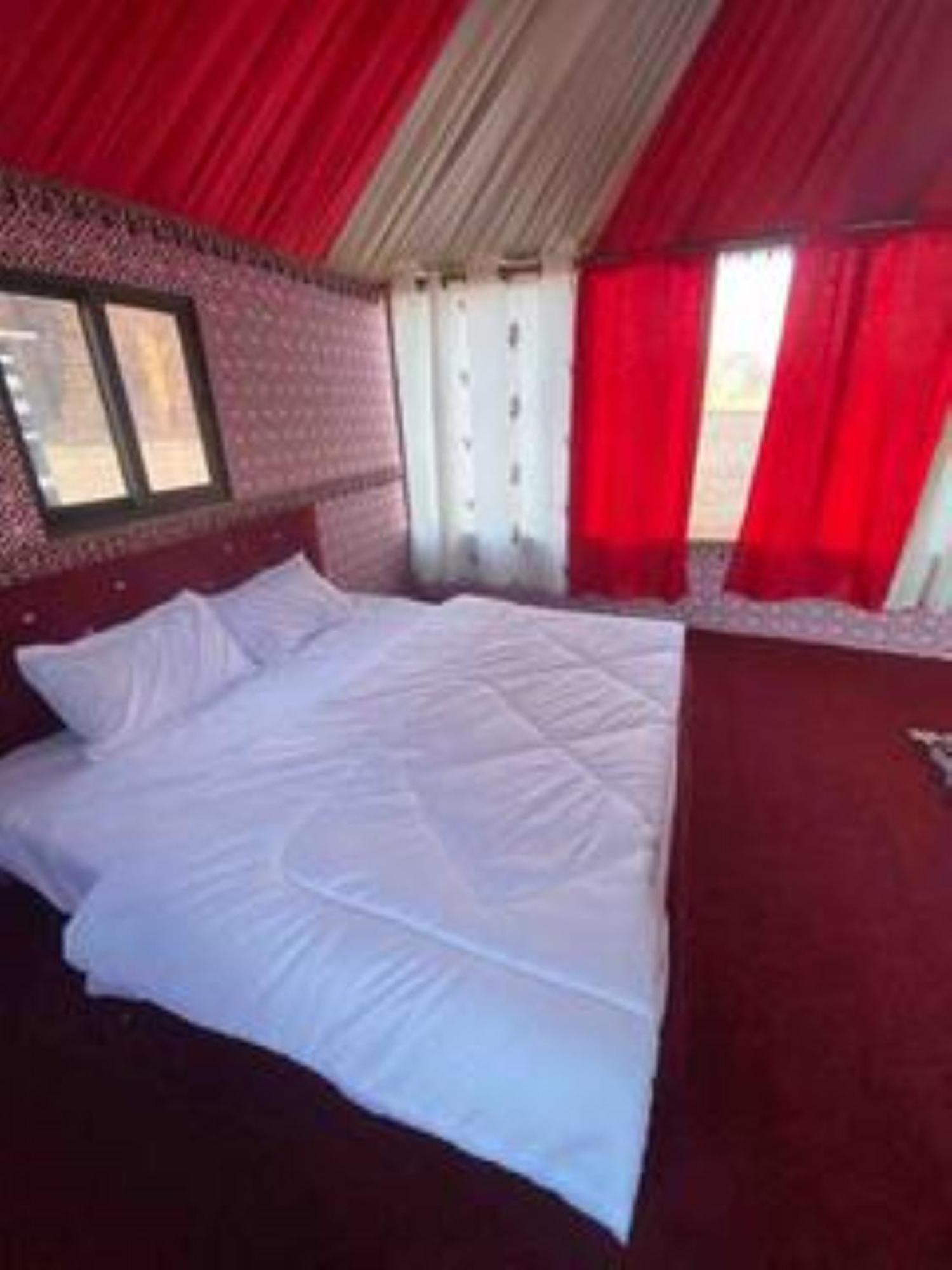 와디럼 Calm Camp B&B 외부 사진